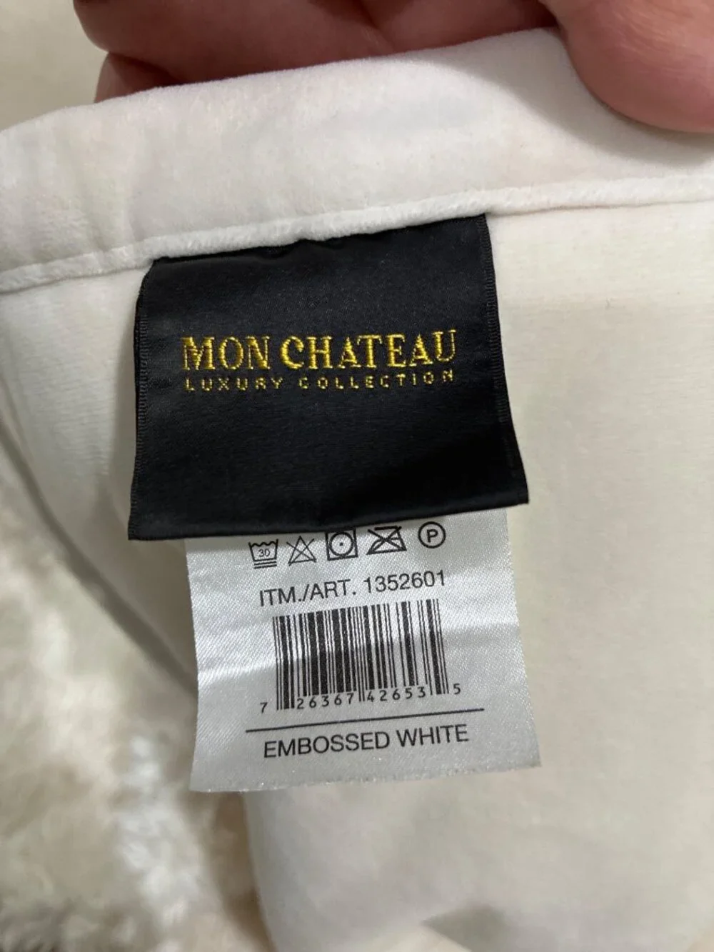 Mon Chateau Luxuri Collection throw Blanket Beige Fluffy soft one size